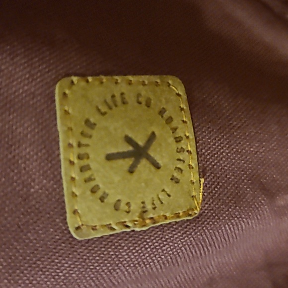 NWOT The Roadster Life Co Men's Button Down - Picture 2 of 4